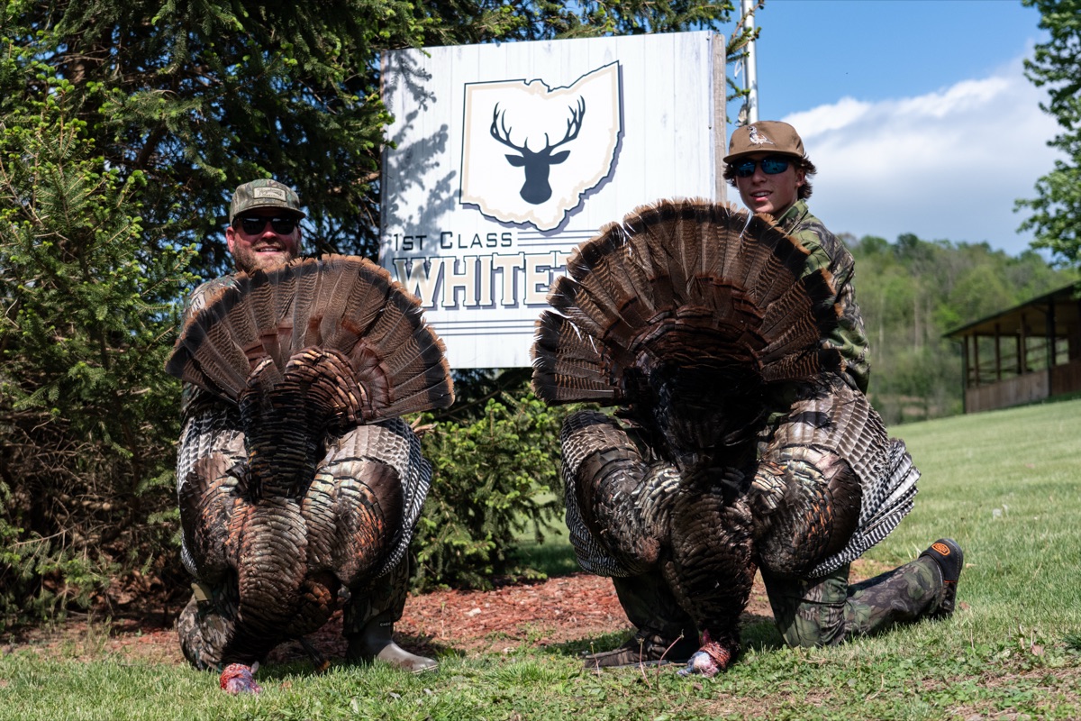 Tag-team hunters fan out two longbeards taken during the championship